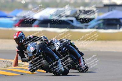 media/Oct-09-2022-SoCal Trackdays (Sun) [[95640aeeb6]]/Turn 2 (1110am)/